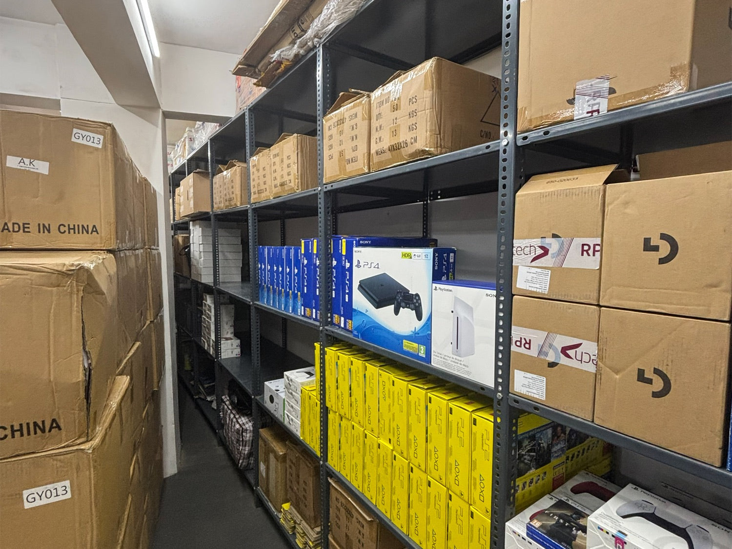 Micromini store and warehouse